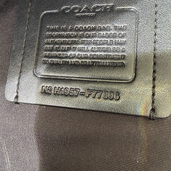 Coach Trekker Bag in Signature Canvas F77896 Tan/Black Duffle Travel Weekender - Picture 2 of 12